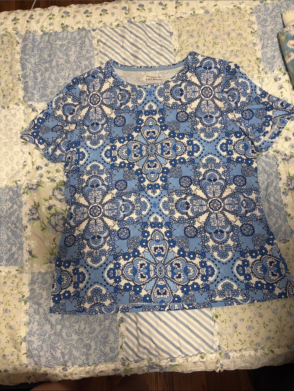 Talbots Blue and White Floral Medallion Short-Sleeve Tee